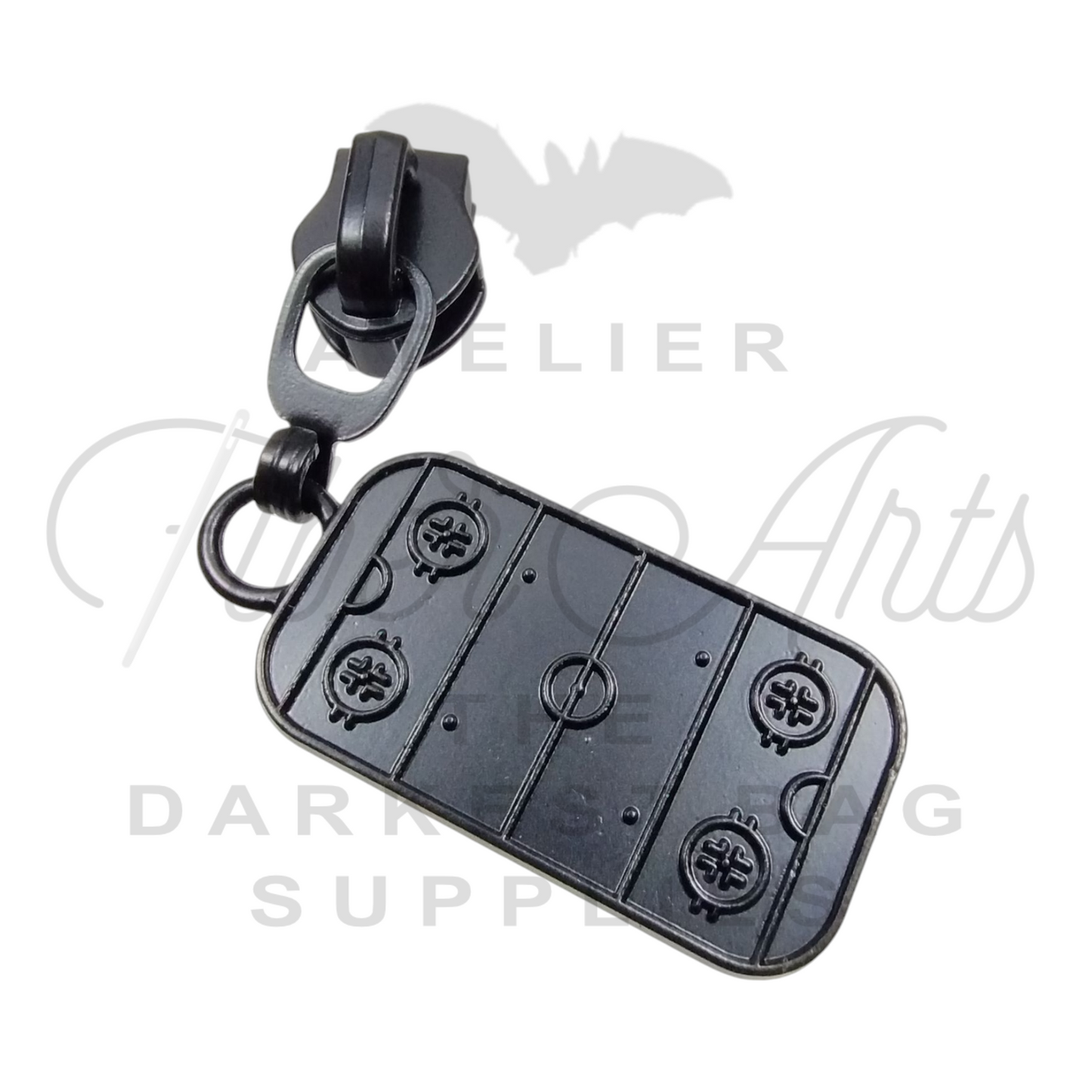 #5 Hockey Rink Zipper Pulls in Matte Black at Atelier Fiber Arts