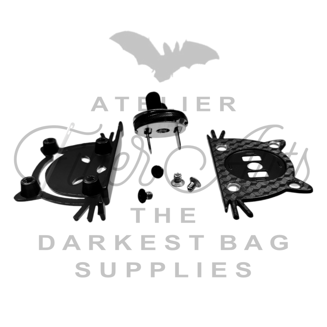 IN PRODUCTION Cat Face Edge Magnetic Snap - Matte Black - 1 set at Atelier Fiber Arts