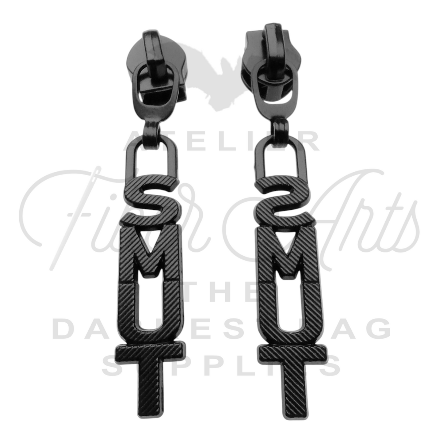 #5 Smut Zipper Pulls in Matte Black at Atelier Fiber Arts