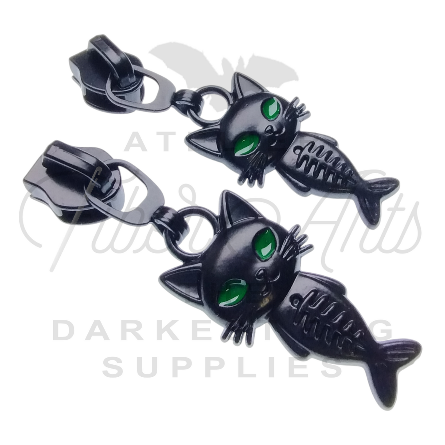 #5 Mercat with Green Eyes Zipper Pulls in Matte Black at Atelier Fiber Arts