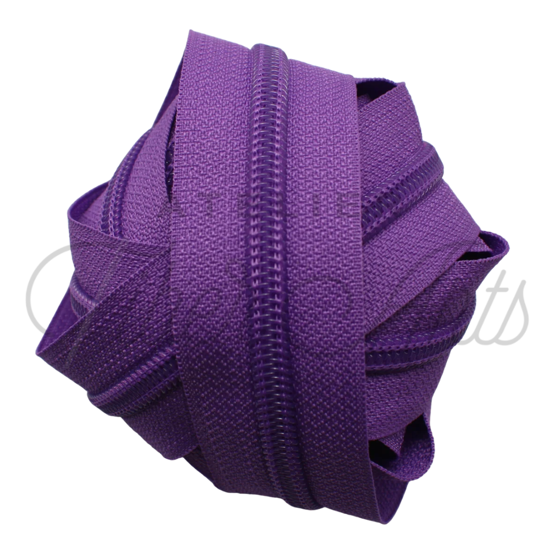 #5 Zipper - Solid Amethyst at Atelier Fiber Arts