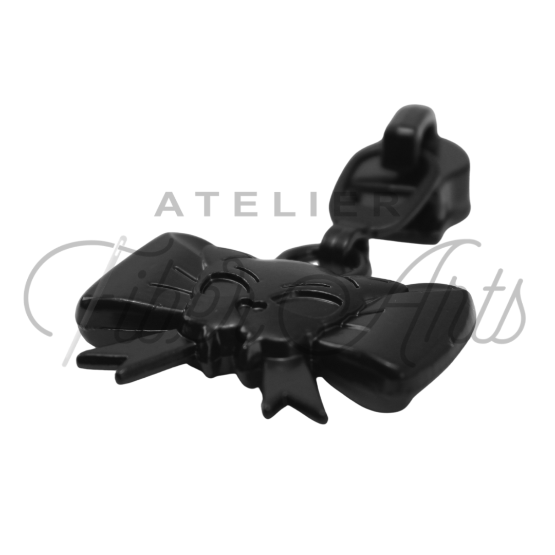 #5 Bow Kitty Zipper Pulls in Matte Black at Atelier Fiber Arts