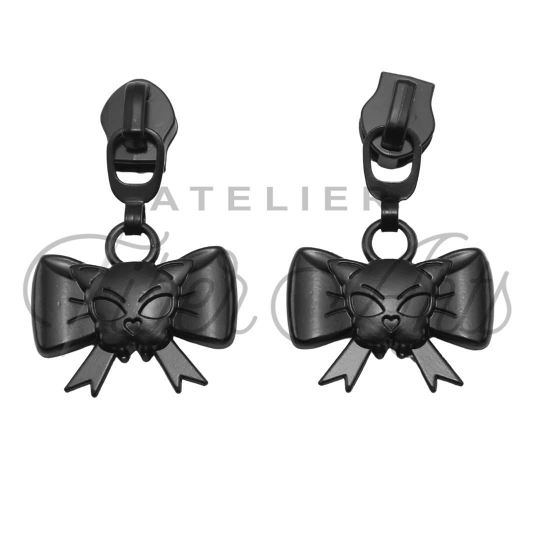 #5 Bow Kitty Zipper Pulls in Matte Black at Atelier Fiber Arts