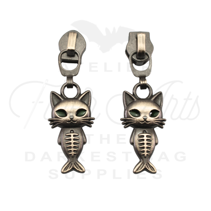 #5 Mercat with Green Eyes Zipper Pulls in Brushed Brass