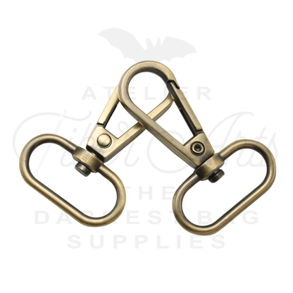 Swivel Hooks - Oval Bottom - 25mm (1in) - Brushed Brass - 2 pcs at Atelier Fiber Arts