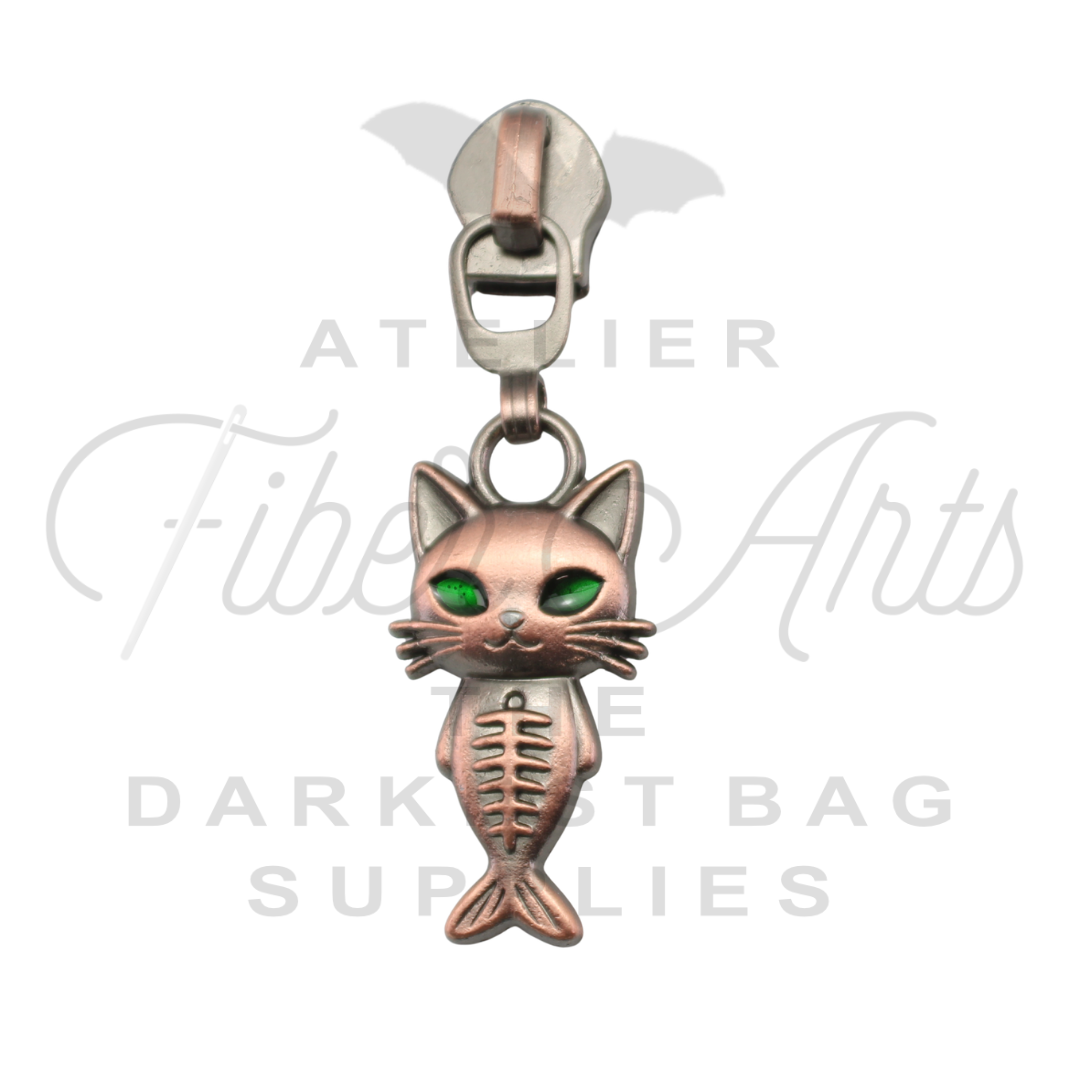 #5 Mercat with Green Eyes Zipper Pulls in Copper at Atelier Fiber Arts