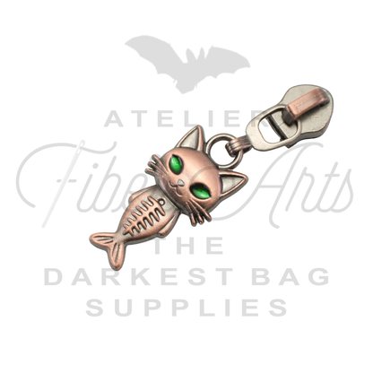 #5 Mercat with Green Eyes Zipper Pulls in Copper at Atelier Fiber Arts