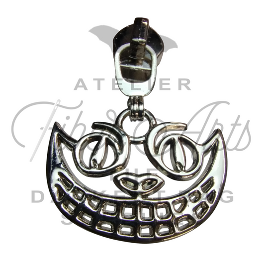 #5 Cheshire Grin Zipper Pulls in Various Finishes - 3pcs at Atelier Fiber Arts