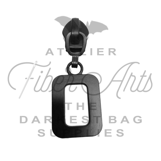 #5 Biggy Box Zipper Pulls in Matte Black at Atelier Fiber Arts