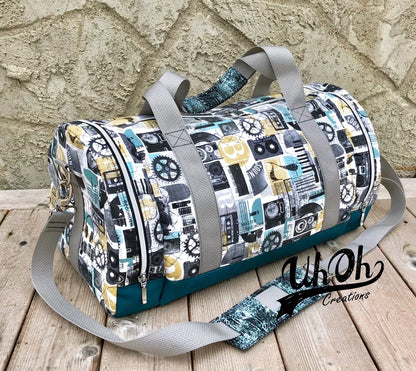 UH OH CREATIONS - JOHN DUFFELBAG - PRINTED PATTERN at Atelier Fiber Arts