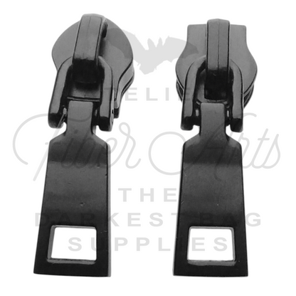 #5 Swivel Rectangle Zipper Pulls in Matte Black at Atelier Fiber Arts