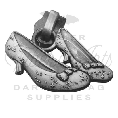 #5 Slippers Zipper Pulls in Antique Steel at Atelier Fiber Arts