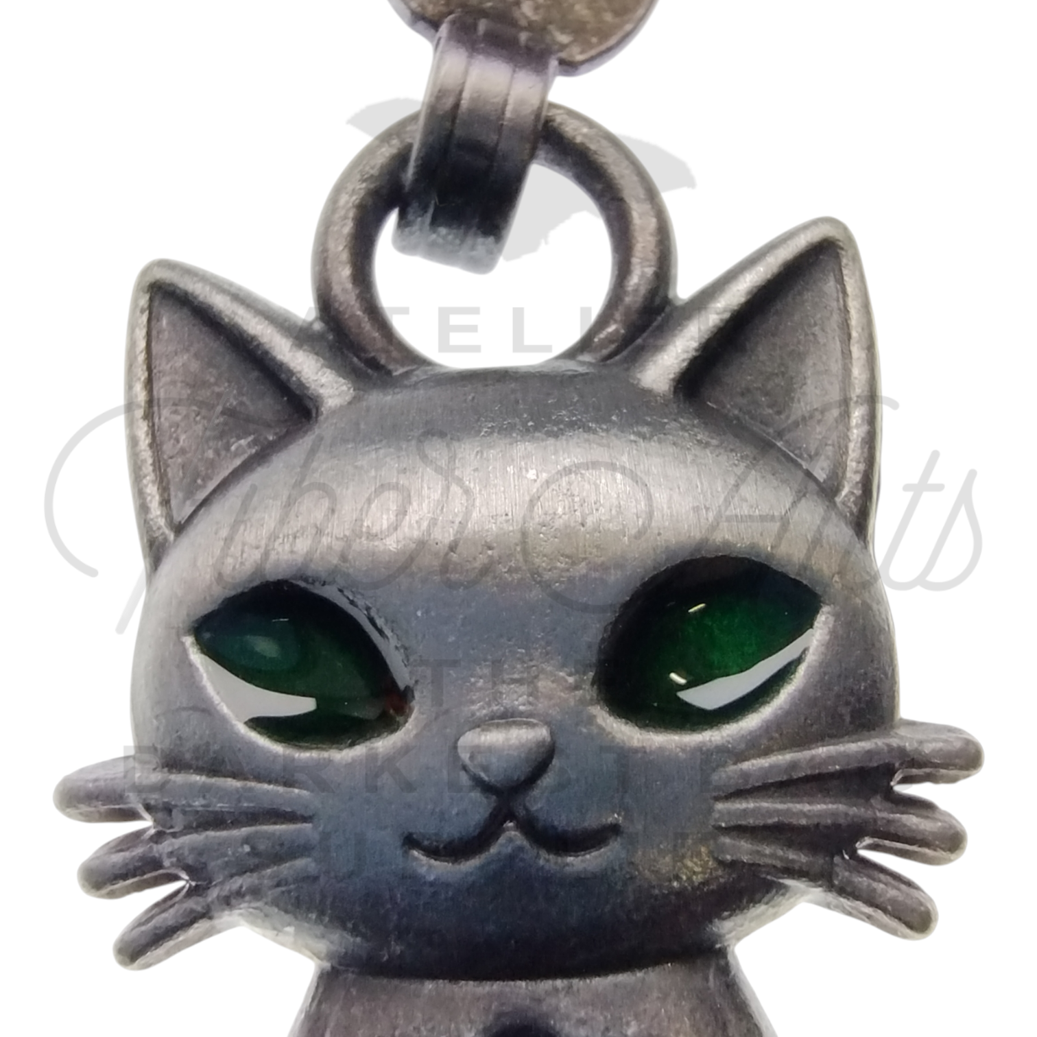 #5 Mercat with Green Eyes Zipper Pulls in Antique Steel at Atelier Fiber Arts