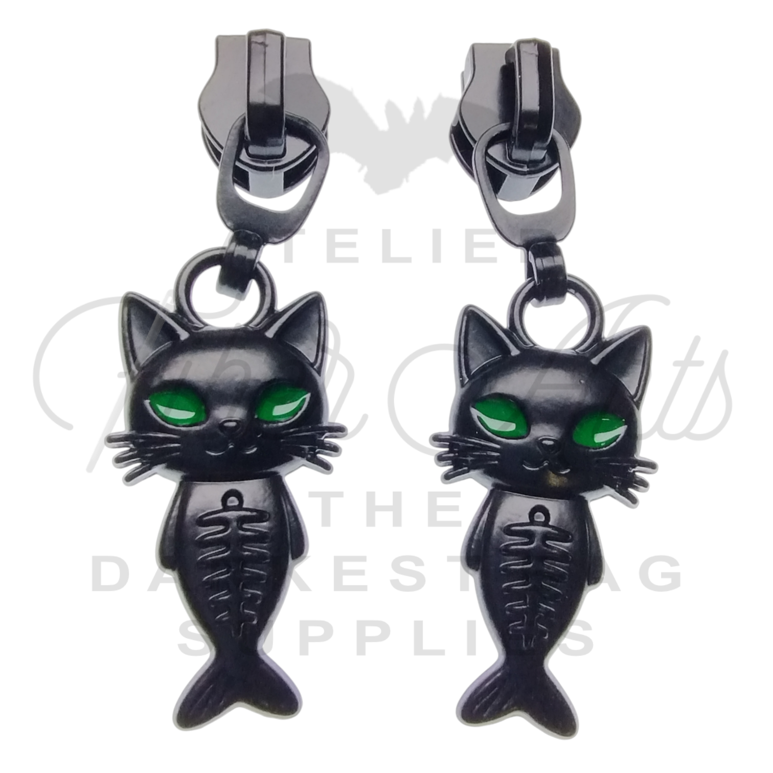 #5 Mercat with Green Eyes Zipper Pulls in Matte Black at Atelier Fiber Arts