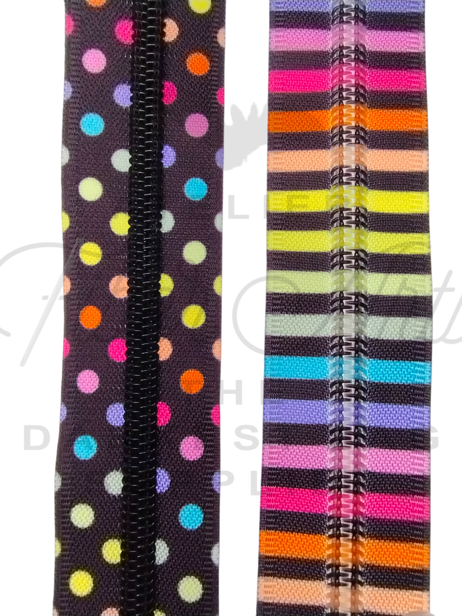 #5 Zipper - Multicolour Dots - BLK Teeth at Atelier Fiber Arts