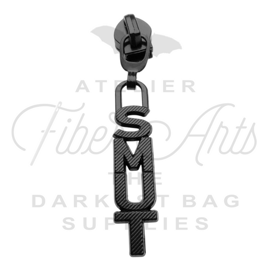 #5 Smut Zipper Pulls in Matte Black at Atelier Fiber Arts