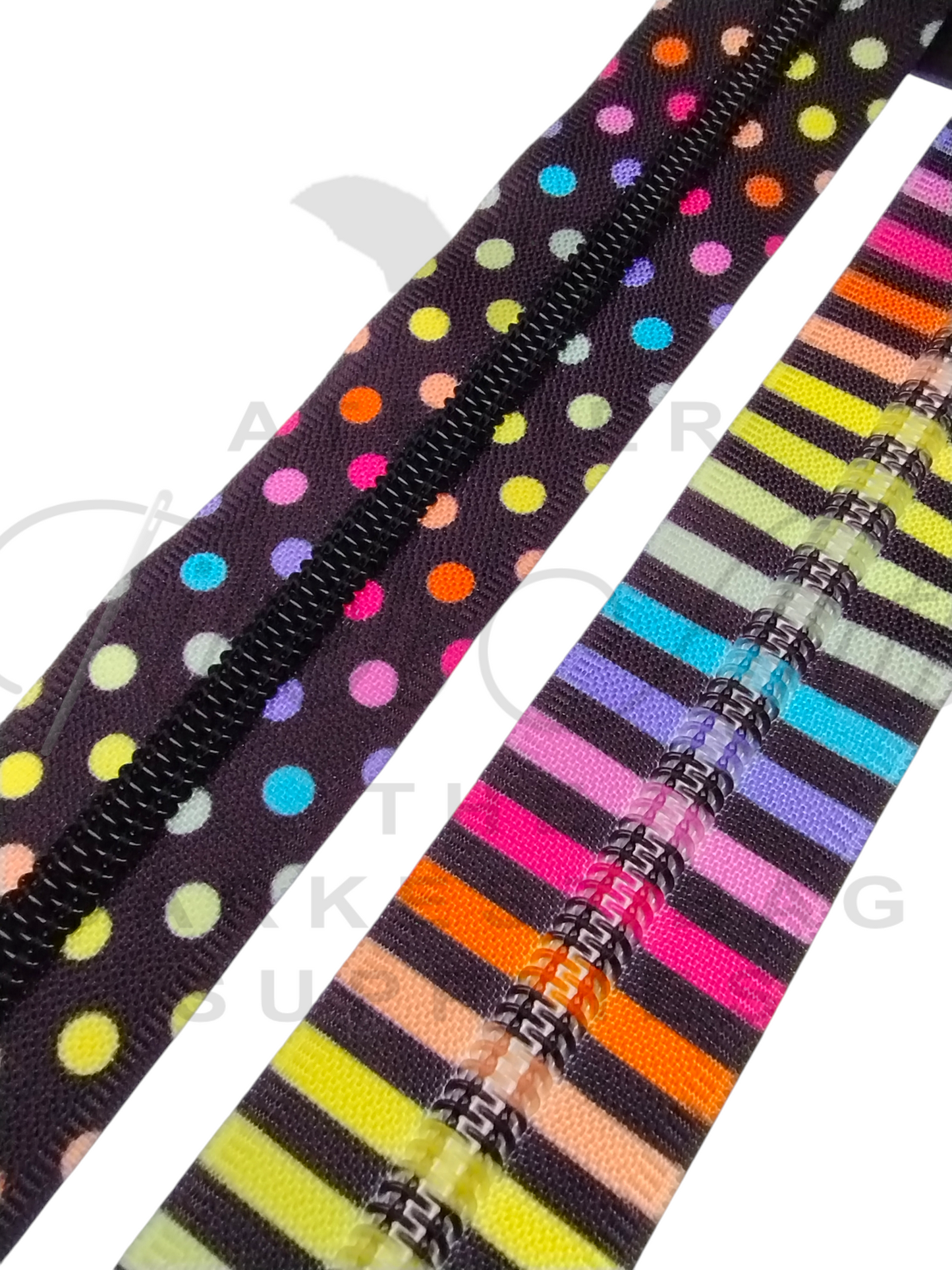 #5 Zipper - Multicolour Dots - BLK Teeth at Atelier Fiber Arts