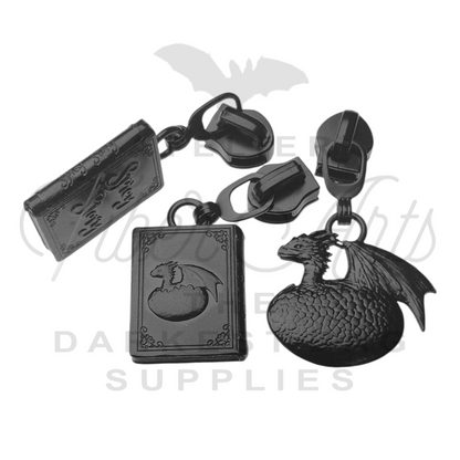 #5 Spicy Story Zipper Pulls in Matte Black at Atelier Fiber Arts