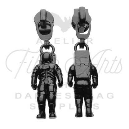 #5 Astronaut Zipper Pulls in Matte Black at Atelier Fiber Arts