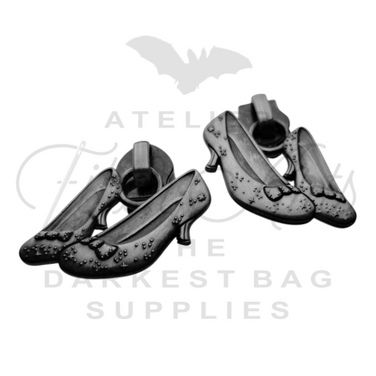 #5 Slippers Zipper Pulls in Antique Steel at Atelier Fiber Arts