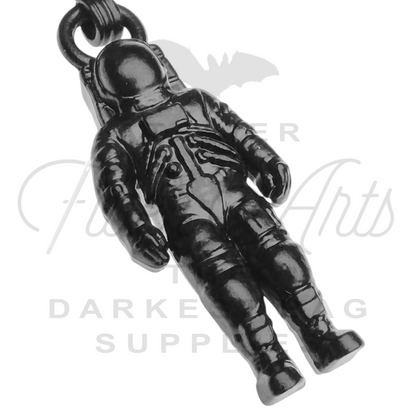 #5 Astronaut Zipper Pulls in Matte Black at Atelier Fiber Arts