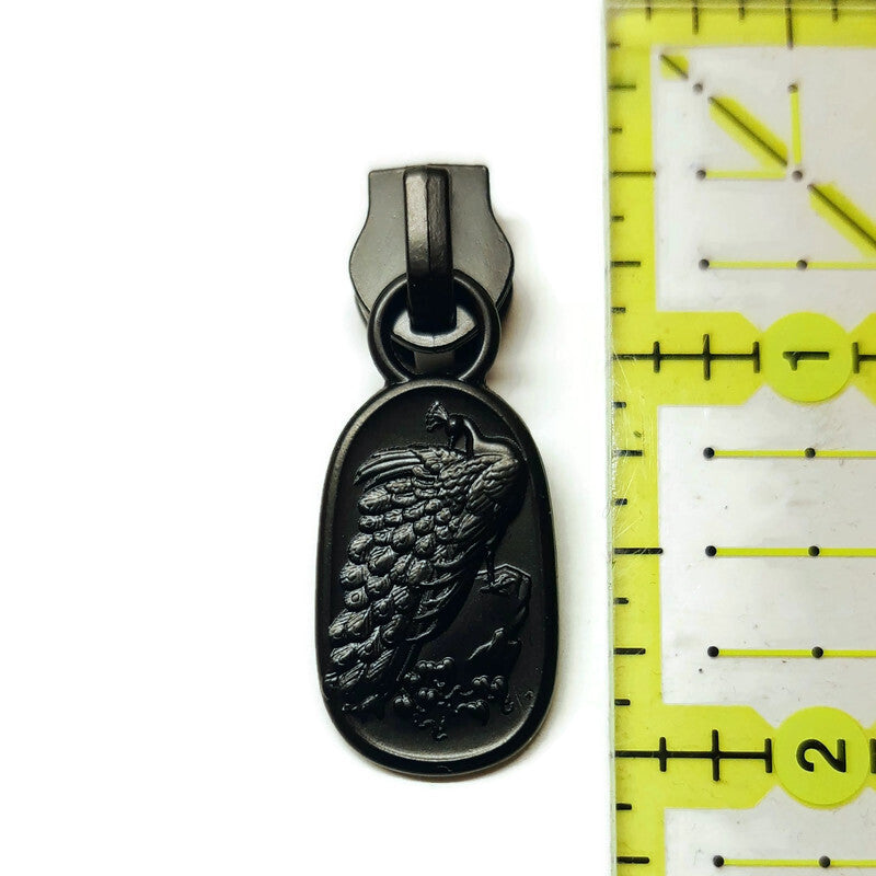 #5 Strut Your Stuff Zipper Pulls in Matte Black at Atelier Fiber Arts